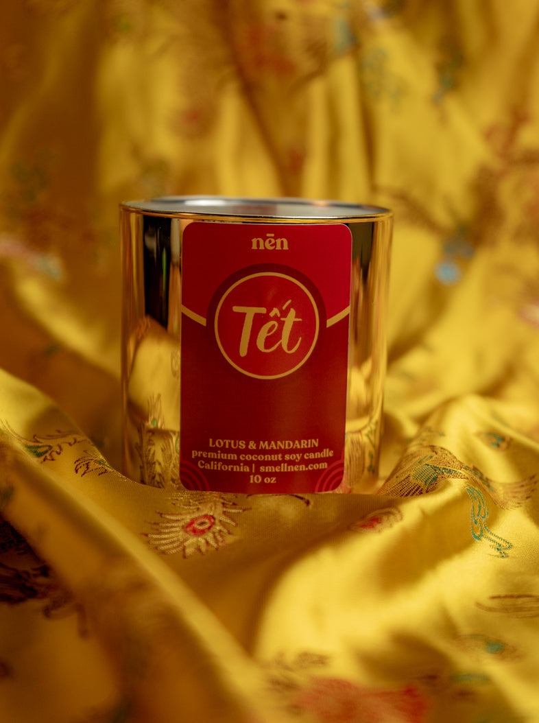 Tet Candle